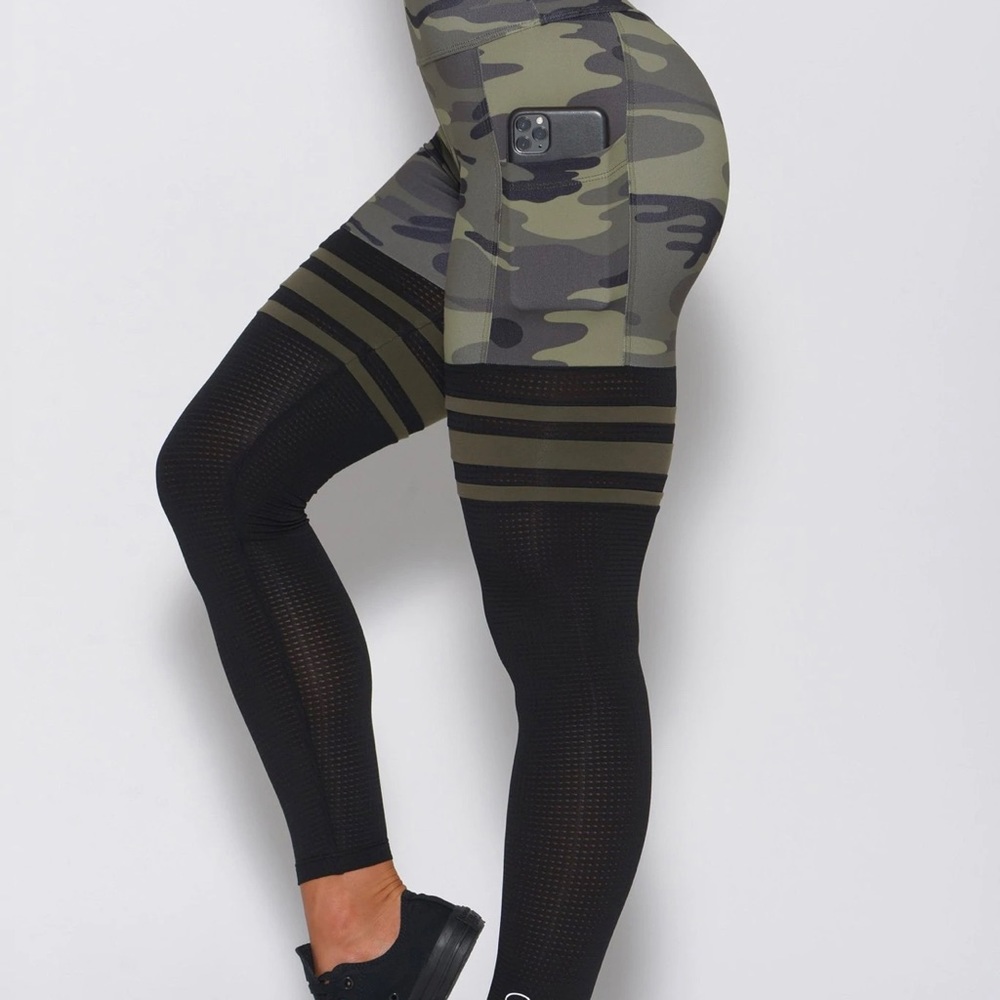 Camo Bombshell pocket leggings